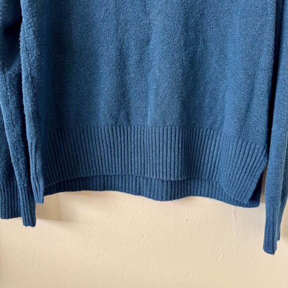 a.n.a. A New Approach Women's Blue Crew Neck Long Sleeved Sweater Size M - Picture 8 of 9
